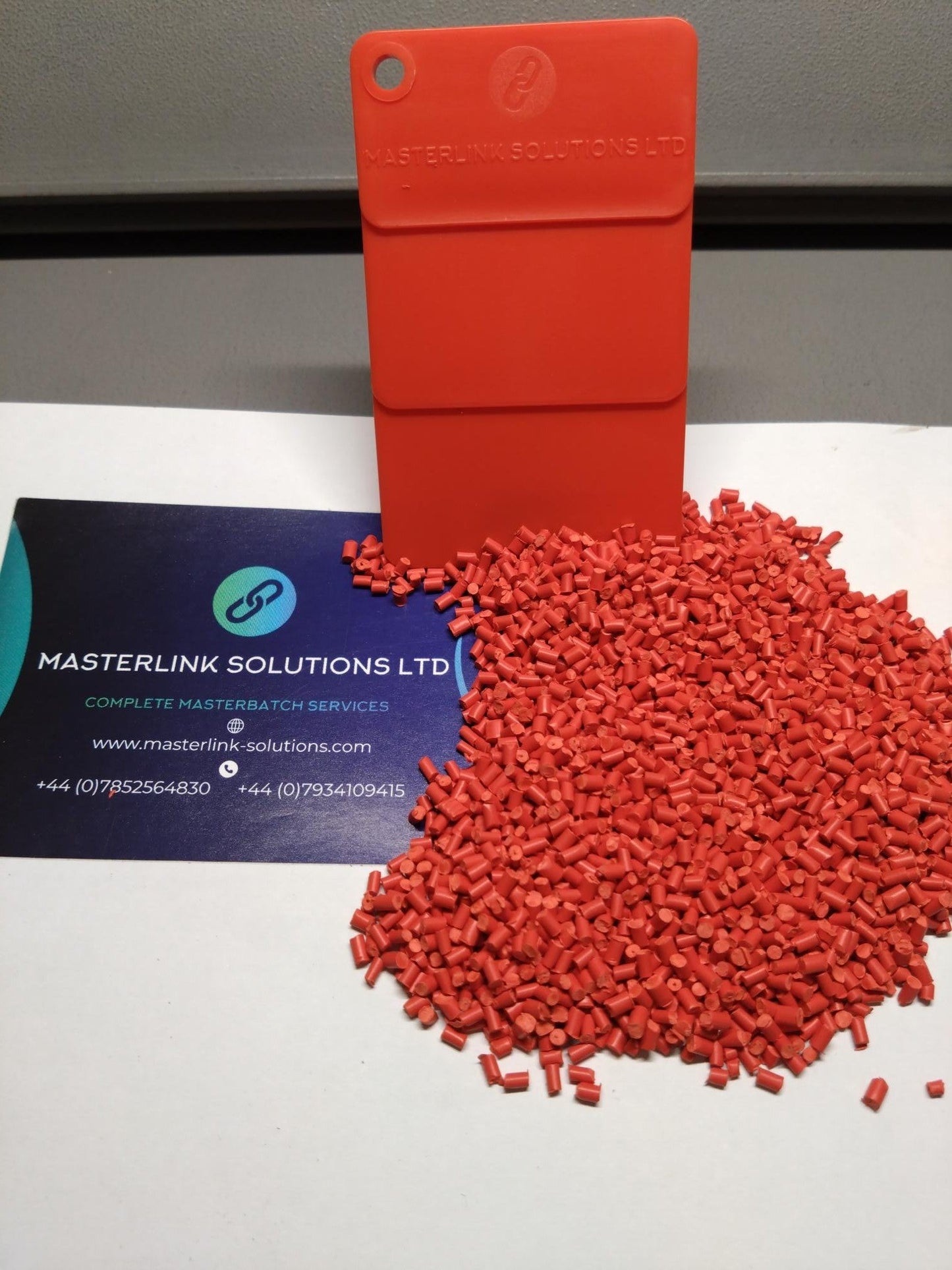 Masterbatch - Red PE Based Masterbatch - 2%